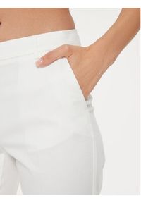 Sisley Spodnie materiałowe 4GV3L5AH6 Écru Regular Fit. Materiał: bawełna