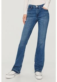 Tommy Jeans - Jeansy Maddie. Kolor: niebieski. Materiał: tkanina, bawełna, denim, elastan #1