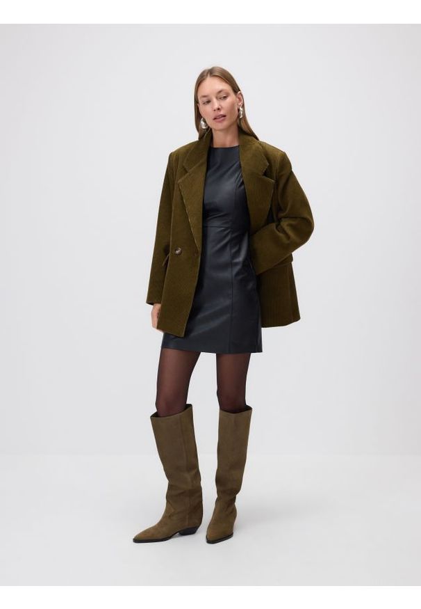 Reserved - Sukienka z imitacji skóry - czarny. Kolor: czarny. Materiał: skóra