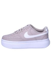 Buty do chodzenia damskie Nike Court Vision Alta Ltr. Kolor: biały, wielokolorowy, różowy. Materiał: materiał, skóra. Szerokość cholewki: normalna. Model: Nike Court. Sport: turystyka piesza #2