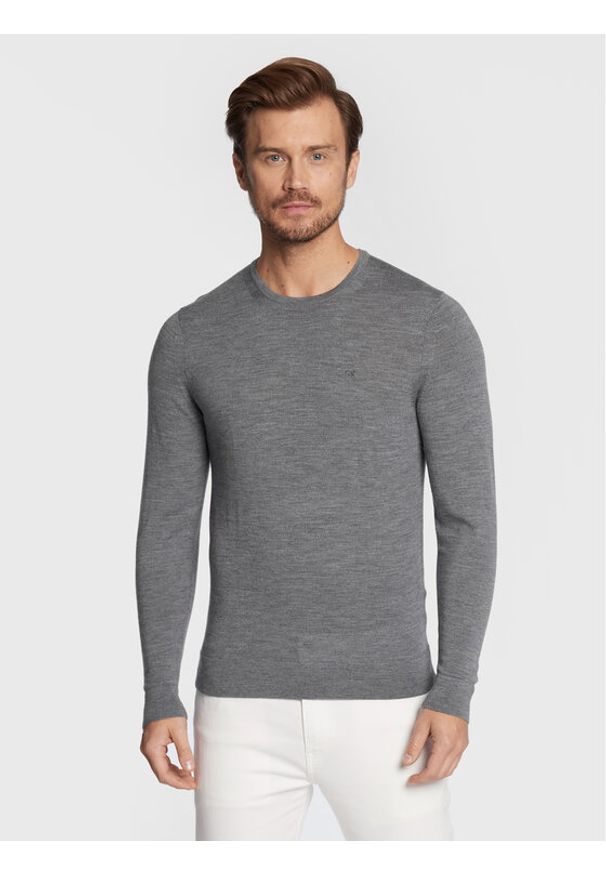 Calvin Klein Sweter Superior K10K109474 Szary Regular Fit. Kolor: szary. Materiał: wełna