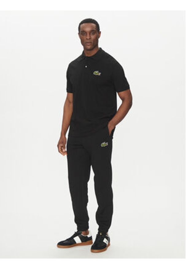 Lacoste Spodnie dresowe XH2750 Czarny Regular Fit. Kolor: czarny. Materiał: bawełna