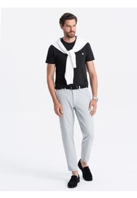 Ombre Clothing - Dzianinowy T-shirt męski z naszytą kieszonką - czarny V5 S1621 - XXL. Kolor: czarny. Materiał: dzianina. Długość rękawa: krótki rękaw. Długość: krótkie. Wzór: aplikacja. Styl: klasyczny #4