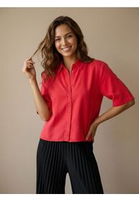 Sinsay - Koszula z krótkim rękawem z lyocellu - czerwony. Kolor: czerwony. Długość rękawa: krótki rękaw. Długość: krótkie