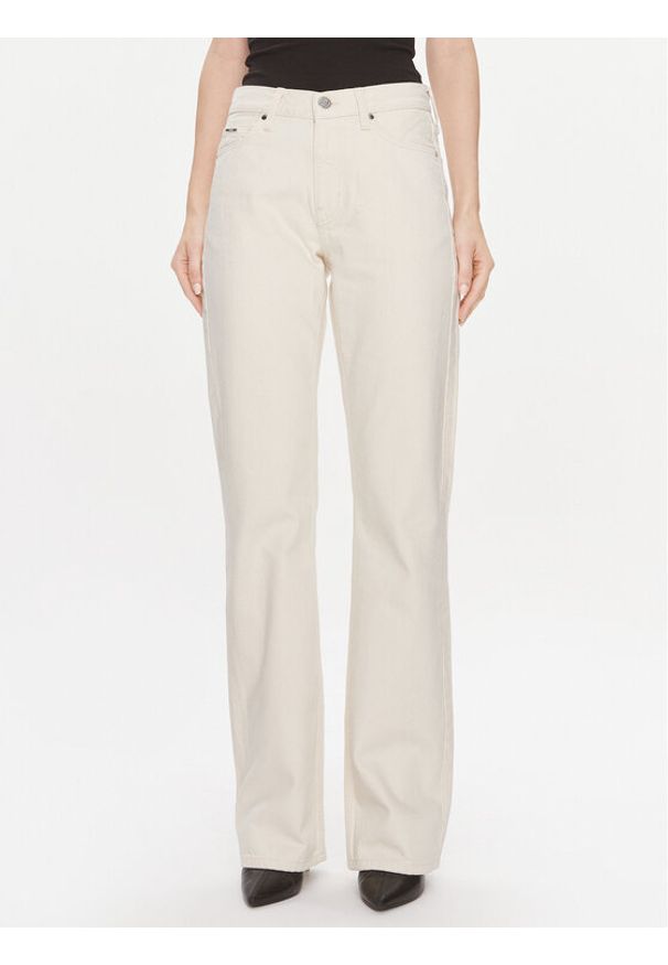 Calvin Klein Jeansy Mid Rise Relax Bootcut Ecru K20K206308 Biały Slim Fit. Kolor: biały