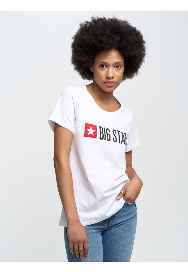 Big-Star - Koszulka damska z logo biała Risma 101. Okazja: na co dzień. Kolor: biały. Materiał: jeans, dzianina. Wzór: aplikacja, nadruk. Styl: sportowy, casual