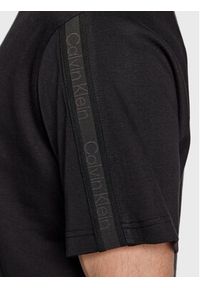 Calvin Klein T-Shirt Logo Tape K10K110814 Czarny Regular Fit. Kolor: czarny. Materiał: bawełna #4