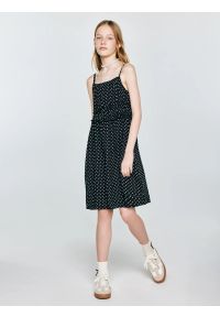 Big-Star - Sukienka dziewczęca na ramiączkach w kropki czarna Mircesi 906. Okazja: na randkę. Typ kołnierza: kołnierz z falbankami. Kolor: czarny. Materiał: wiskoza, żakard. Długość rękawa: na ramiączkach. Wzór: kropki. Sezon: lato. Styl: klasyczny, wakacyjny #6