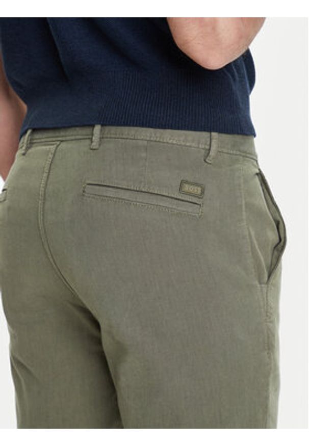 BOSS Chinosy 50548006 Zielony Slim Fit. Kolor: zielony. Materiał: bawełna