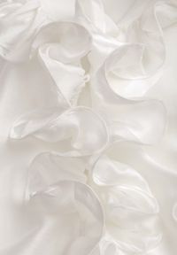 Renee - Biały Krótki Kombinezon z Falbankami i Bufiastymi Rękawami Danathise. Kolor: biały. Materiał: materiał, poliester. Długość: krótkie. Styl: elegancki #6