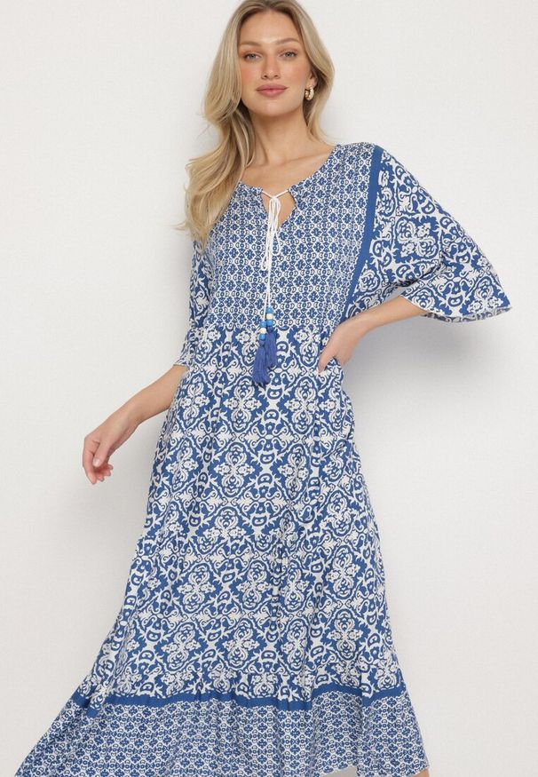 Born2be - Jasnoniebieska Bawełniana Sukienka w Stylu Boho z Wiązaniem Przy Dekolcie Orradelle. Okazja: na co dzień. Kolor: niebieski. Materiał: bawełna. Typ sukienki: proste. Styl: boho