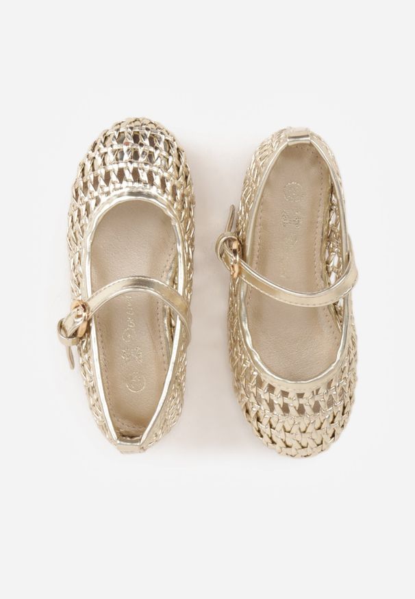 Born2be - Złote Balerinki Ażurowe ze Sprzączką Nellena. Okazja: na co dzień. Zapięcie: sprzączka. Kolor: złoty. Materiał: materiał, dresówka. Wzór: ażurowy. Sezon: lato. Styl: casual