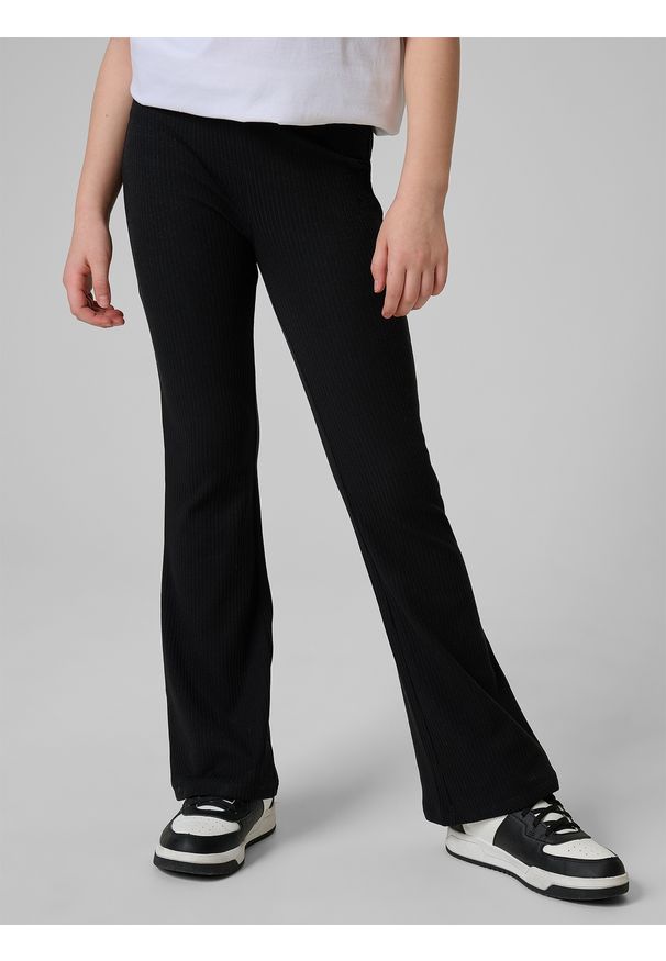 4f - 4F Legginsy dzianinowe z rozszerzanymi nogawkami dziewczęce - czarne 164 (13-14 lat). Stan: podwyższony. Kolor: czarny. Materiał: dzianina. Sezon: lato