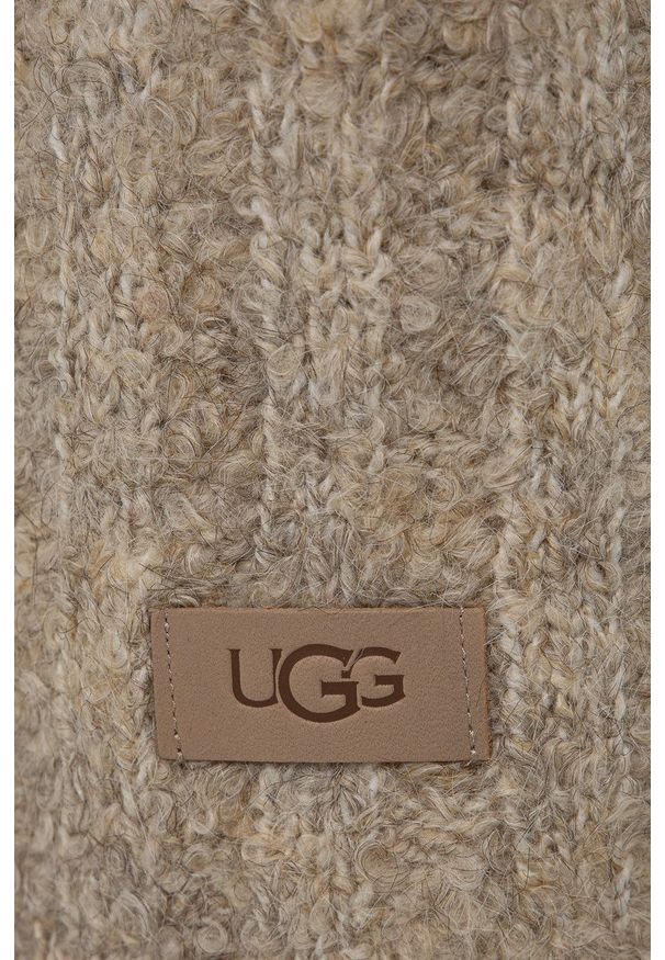 Ugg - UGG Szalik z domieszką wełny Boucle Ribbed Scarf kolor beżowy gładki. Kolor: beżowy. Materiał: wełna. Wzór: gładki