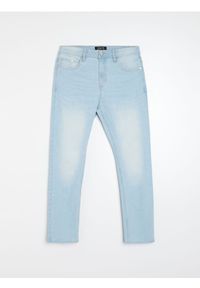 Sinsay - Jeansy regular fit z efektem sprania - niebieski. Kolor: niebieski #1