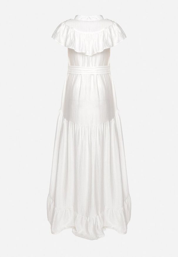 Born2be - Biała Rozkloszowana Sukienka z Wiskozą Ozdobiona Falbankami Zapinana na Guziki z Dodatkowym Materiałowym Paskiem Ganesia. Okazja: na imprezę. Typ kołnierza: kołnierz z falbankami. Kolor: biały. Wzór: aplikacja. Typ sukienki: rozkloszowane. Materiał: materiał, wiskoza. Długość rękawa: krótki rękaw. Sezon: lato. Styl: elegancki