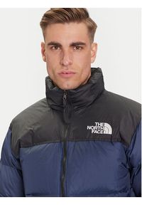 The North Face Kurtka puchowa 1996 Retro Nuptse NF0A3C8D Granatowy Loose Fit. Kolor: niebieski. Materiał: syntetyk. Styl: retro #4