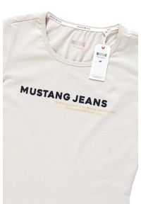 Mustang - MUSTANG T SHIRT DAMSKI Alexia C Print 1009026 4025. Długość rękawa: krótki rękaw. Długość: krótkie. Wzór: nadruk #7