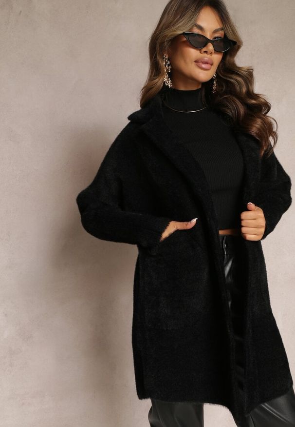 Renee - Czarny Płaszcz z Bawełną Oversize Brumisia. Kolor: czarny. Materiał: bawełna. Długość rękawa: długi rękaw. Długość: długie. Sezon: jesień, zima
