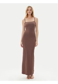 Guess Sukienka codzienna O5GK00 KCDE0 Brązowy Bodycon Fit. Okazja: na co dzień. Kolor: brązowy. Materiał: syntetyk. Typ sukienki: proste, bodycon. Styl: casual