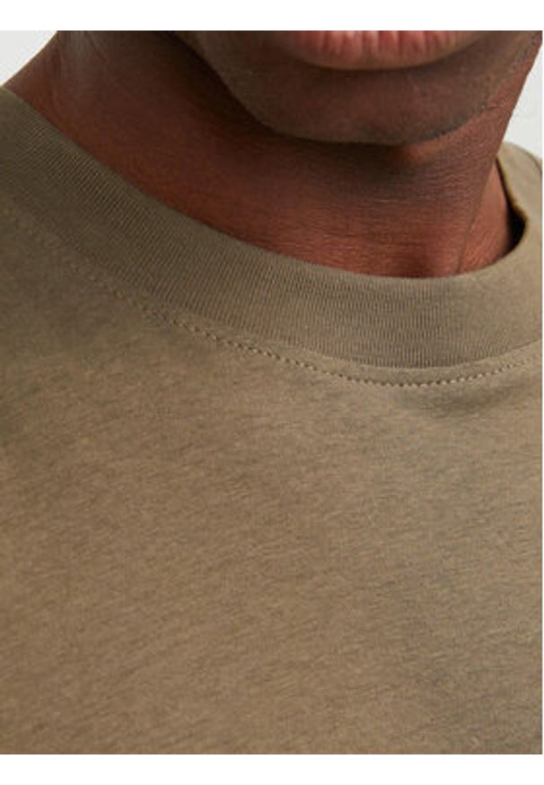 Jack & Jones T-Shirt Bradley 12249319 Brązowy Regular Fit. Kolor: brązowy. Materiał: bawełna