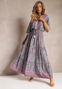 Renee - Fioletowa Wiskozowa Maxi Sukienka o Rozkloszowanym Fasonie z Frędzami Angire. Kolor: fioletowy. Materiał: wiskoza. Wzór: aplikacja. Styl: boho. Długość: maxi #5