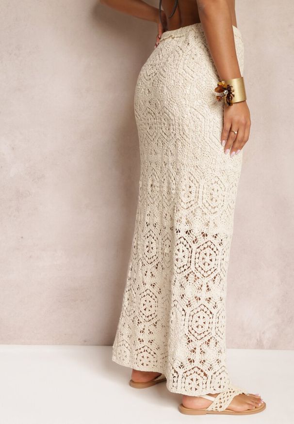 Renee - Beżowa Ażurowa Spódnica Maxi z Rozcięciem Devotti. Okazja: na spacer, na plażę, na co dzień. Kolor: beżowy. Wzór: ażurowy. Sezon: lato. Styl: casual