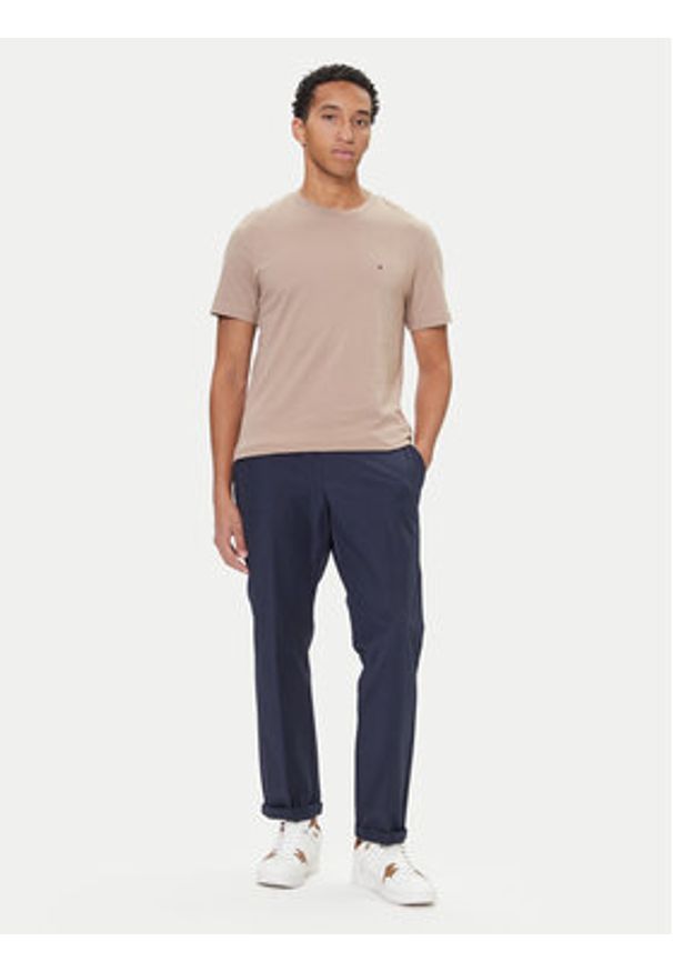 TOMMY HILFIGER - Tommy Hilfiger T-Shirt Ess Seasonal MW0MW39995 Beżowy Regular Fit. Kolor: beżowy. Materiał: bawełna