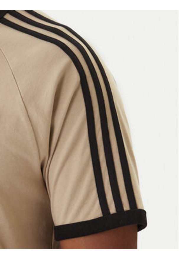 Adidas - adidas T-Shirt 3-Stripes KE7964 Beżowy Regular Fit. Kolor: beżowy. Materiał: bawełna