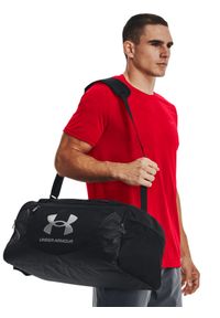 Torba treningowa uniseks Under Armour UA Undeniable 5.0 Duffle Sm - czarna. Kolor: czarny. Materiał: poliester, materiał