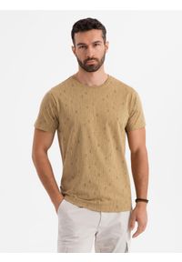Ombre Clothing - Koszulka bawełniana z nadrukiem i okrągłym dekoltem – ciemnooliwkowa V3 - Rozmiar: L. Okazja: na co dzień. Kolor: oliwkowy. Materiał: bawełna. Długość rękawa: krótki rękaw. Długość: krótkie. Wzór: nadruk. Styl: klasyczny, casual