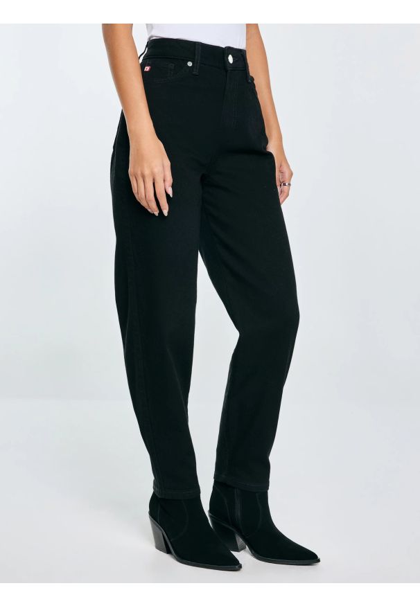 Big-Star - Jeansy damskie mom jeans czarne Silla 936. Okazja: na co dzień. Stan: podwyższony. Kolor: czarny. Sezon: lato. Styl: casual, elegancki