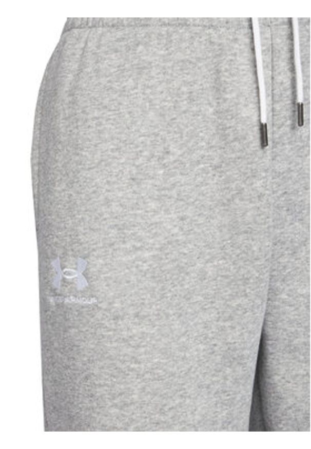 Under Armour Spodnie dresowe Essential Fleece Joggers 1373034 Szary Regular Fit. Kolor: szary. Materiał: bawełna