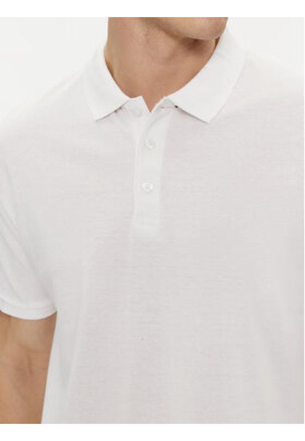 Brave Soul Polo MPS-131TOKITA Biały Straight Fit. Typ kołnierza: polo. Kolor: biały. Materiał: bawełna, syntetyk