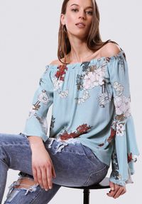 Born2be - Jasnoniebieska Bluzka Intuitively. Kolor: niebieski. Wzór: kwiaty, nadruk #4