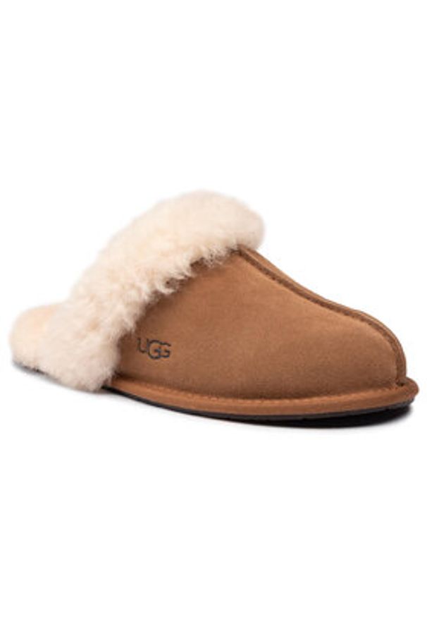 Ugg Kapcie W Scuffette II 1106872 Brązowy. Kolor: brązowy. Materiał: zamsz, skóra