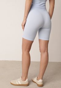 Born2be - Niebieskie Szorty Kolarki z Wysokim Stanem o Modelującym Fasonie Kimolodia. Okazja: na co dzień. Stan: podwyższony. Kolor: niebieski. Styl: casual #8