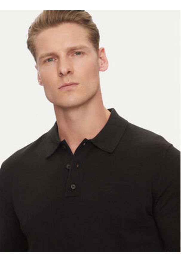 Calvin Klein Polo K10K114476 Czarny Regular Fit. Typ kołnierza: polo. Kolor: czarny. Materiał: bawełna