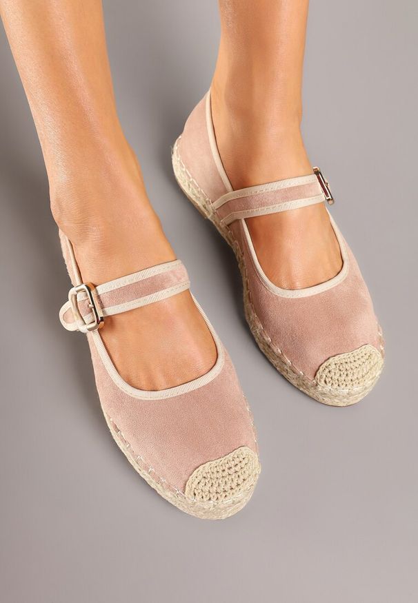 Born2be - Różowe Espadryle z Paskiem i Plecionką Darilsa. Okazja: na co dzień. Nosek buta: okrągły. Zapięcie: pasek. Kolor: różowy. Materiał: jeans. Obcas: na płaskiej podeszwie. Styl: elegancki, casual
