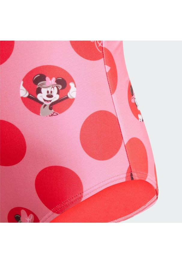 Strój Do Pływania Adidas X Disney Minnie Mouse. Kolor: czerwony, różowy, biały, wielokolorowy. Materiał: materiał. Wzór: motyw z bajki