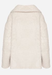 Born2be - Biała Kurtka Futerko o Dwurzędowym Kroju Oversize Nalizana. Okazja: na co dzień. Kolor: biały. Materiał: futro. Długość rękawa: długi rękaw. Długość: długie. Styl: casual, elegancki #7