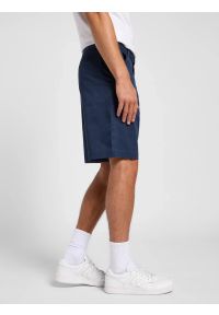 Lee - LEE MĘSKIE SPODENKI MATERIAŁOWE LEE RELAXED CHINO SHORT DEEP NAVY 112363934. Materiał: materiał #4