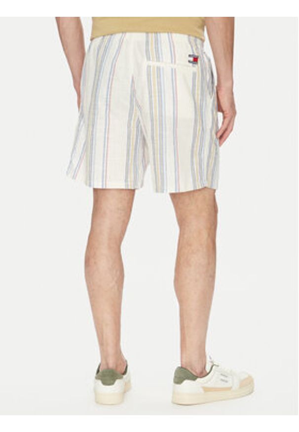 Tommy Jeans Szorty materiałowe DM0DM21948 Écru Regular Fit. Materiał: bawełna
