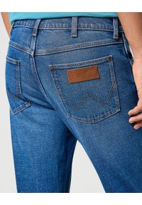 Wrangler - WRANGLER MĘSKIE SPODNIE JEANSOWE LARSTON RAINDROP 112355024