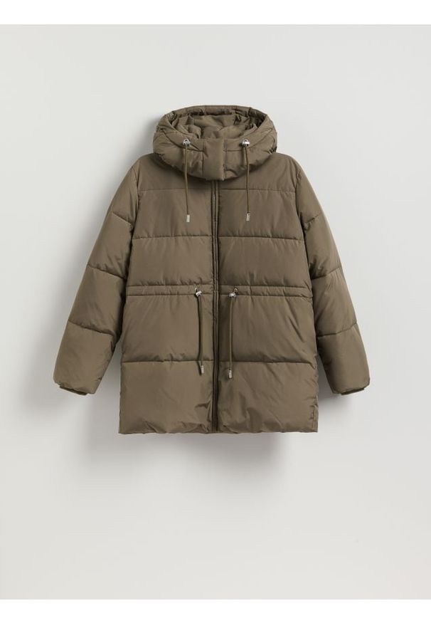 Reserved - Pikowana kurtka z odpinanym kapturem - oliwkowy. Kolor: oliwkowy. Materiał: tkanina