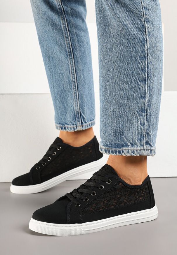 Born2be - Czarne Trampki Tenisówki z Ażurowym Wzorem Zenimi. Kolor: czarny. Materiał: jeans. Wzór: ażurowy. Styl: sportowy
