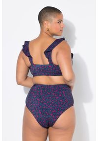 ULLA POPKEN - Damskie Figi od bikini wysoki stan kolorowy wzór w panterkę. Stan: podwyższony. Kolekcja: plus size. Kolor: niebieski. Materiał: poliester, elastan, poliamid, materiał. Wzór: kolorowy, motyw zwierzęcy