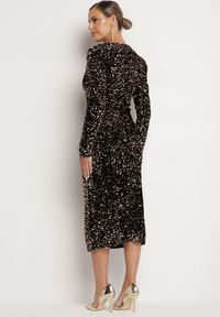 Born2be - Złoto-Czarna Kopertowa Marszczona Sukienka Cekinowa Bonilda. Kolor: złoty. Wzór: aplikacja. Typ sukienki: kopertowe. Styl: elegancki #3
