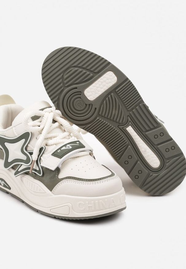 Renee - Beżowo-Zielone Sneakersy na Platformie z Grubymi Sznurowadłami i Zapięciem na Rzep Arlaia. Okazja: na co dzień. Nosek buta: okrągły. Zapięcie: rzepy. Kolor: beżowy. Materiał: materiał, jeans. Obcas: na platformie. Wysokość obcasa: niski