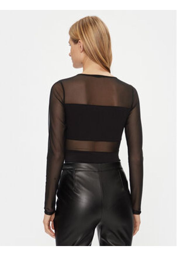 only - ONLY Body 15212500 Czarny Slim Fit. Kolor: czarny. Materiał: bawełna